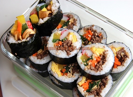 Cách làm kimbap thịt bò bổ dưỡng