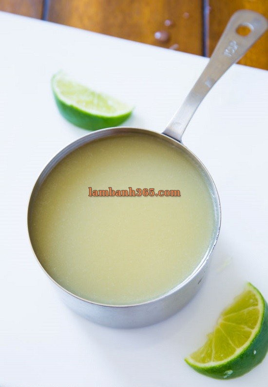 Cách làm Margaritas dâu kiwi nồng nàn