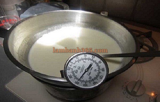 Cách làm mascarpone homemade từ whipping cream cực đơn giản