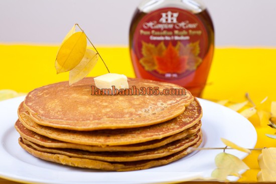 Cách làm pancake bí đỏ vừa nhỏ vừa xinh!