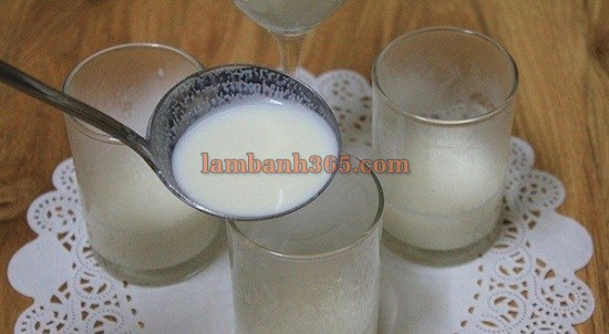 Cách làm panna cotta mật ong chanh leo hấp dẫn