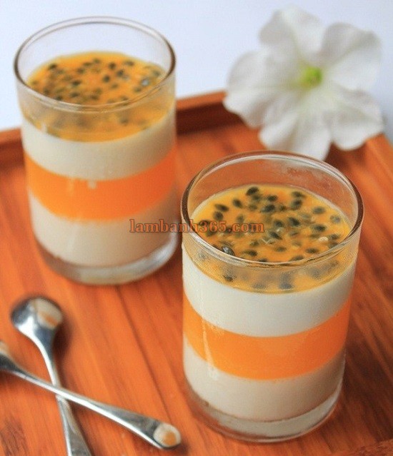 Cách làm panna cotta mật ong chanh leo hấp dẫn