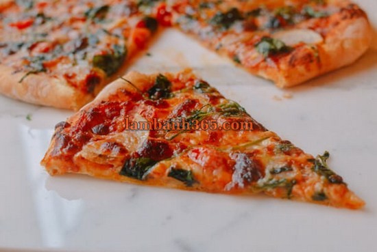 Cách làm pizza rau củ ăn vô tư mà không lo béo