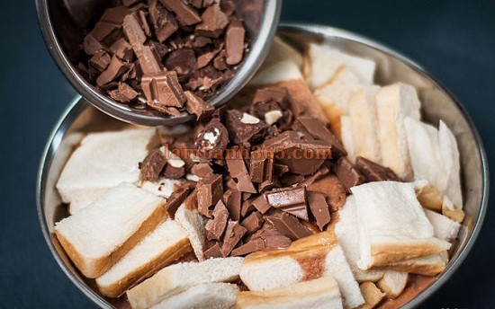 Cách làm pudding bánh mì chocolate ngon lạ miệng