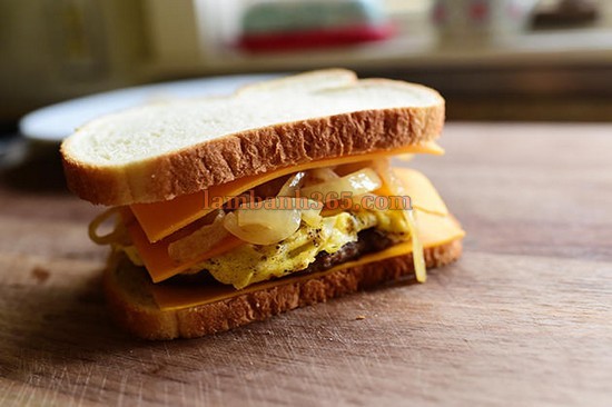 Cách làm sandwich kẹp ngon miệng