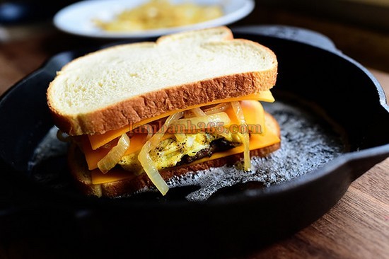 Cách làm sandwich kẹp ngon miệng