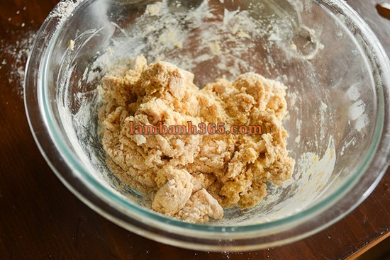 Cách làm Bánh scones cuộn quế bí đỏ thơm ngon