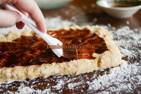 Cách làm Bánh scones cuộn quế bí đỏ thơm ngon