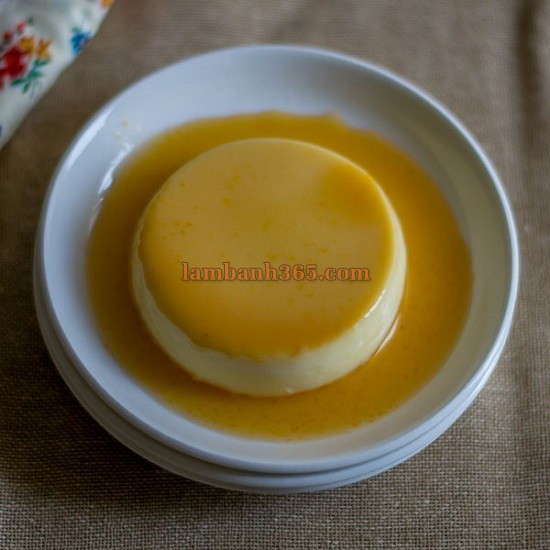 Cách làm bánh Flan cam tươi mát