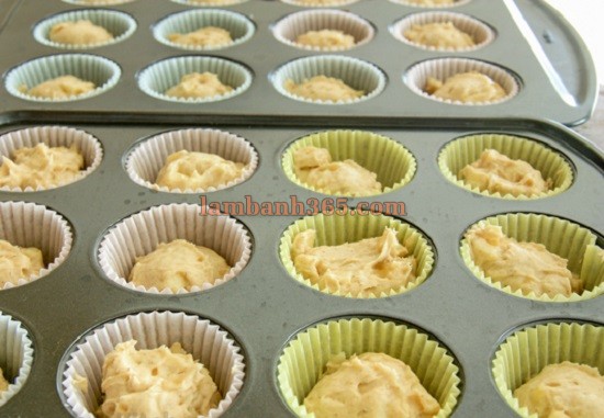 Cách làm bánh muffin chuối nhân táo hay ho