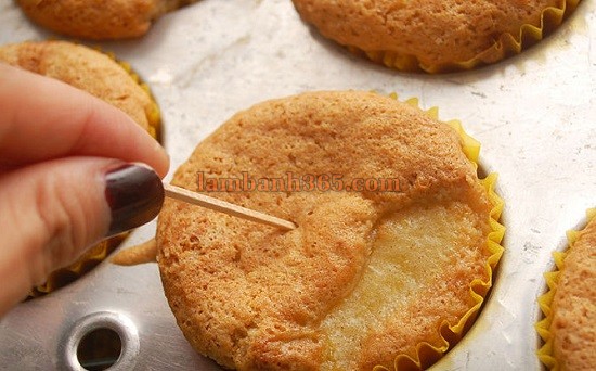 Cách làm bánh muffin đào ngọt mát