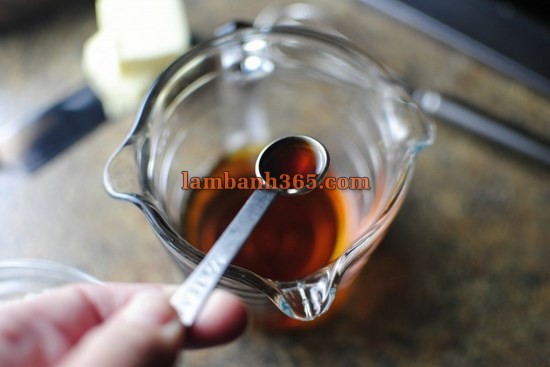 Cách làm bánh mỳ bí ngô bơ si rô thơm ngậy