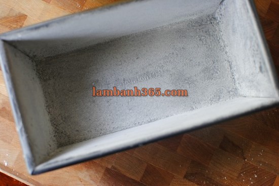 Cách làm bánh mỳ bí ngô bơ si rô thơm ngậy