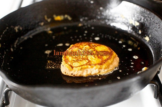 Cách làm bánh pancake cà rốt tốt cho sức khỏe