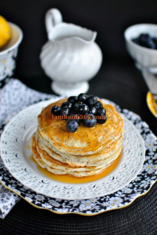 Cách làm bánh pancake chanh và hạt anh túc