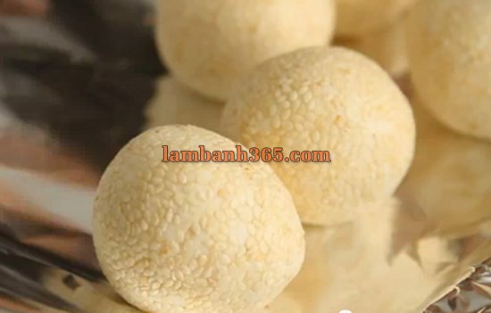 Cách làm bánh rán nhân đậu xanh ngon mê ly