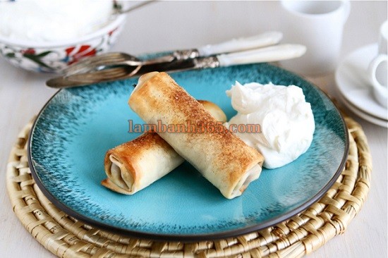 Cách làm bánh táo cuộn vị quế thơm lừng!