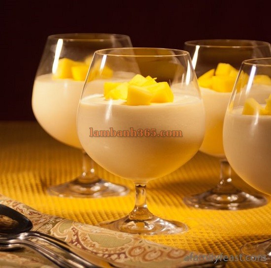 Cách làm mousse xoài mát lạnh ngày hè