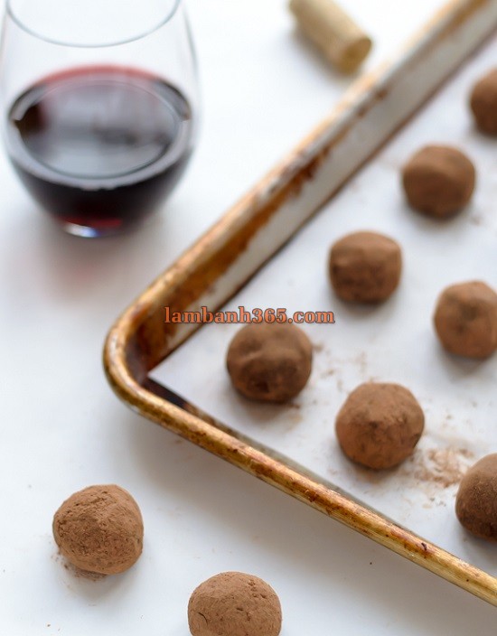 Cách làm truffle rượu vang đỏ nồng nàn