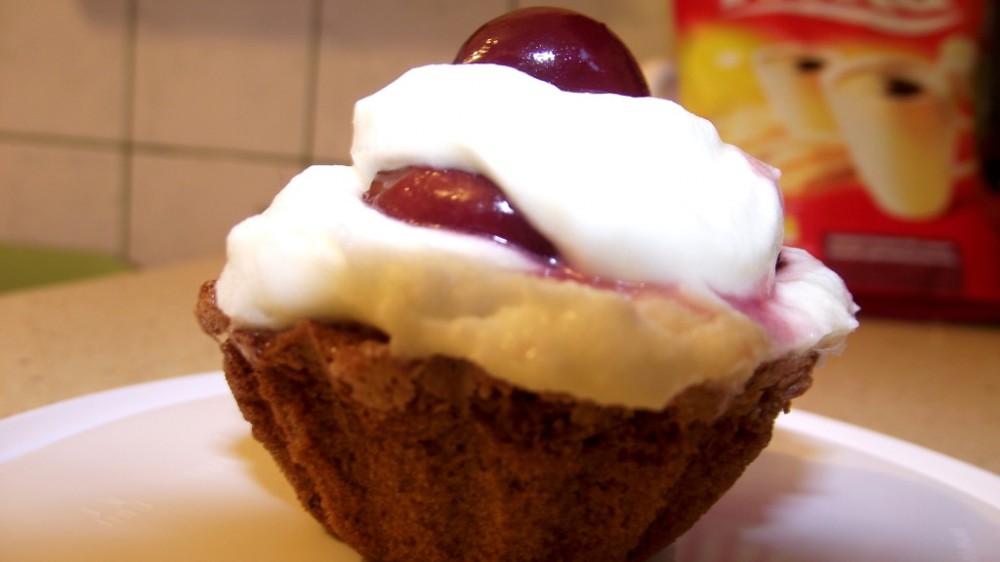 Cách làm Cherry Cupcake đáng yêu