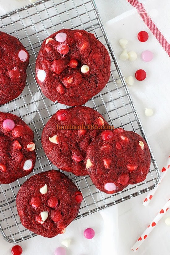 Công thức làm bánh Red velvet white chocolatechip siêu ngon, siêu lạ