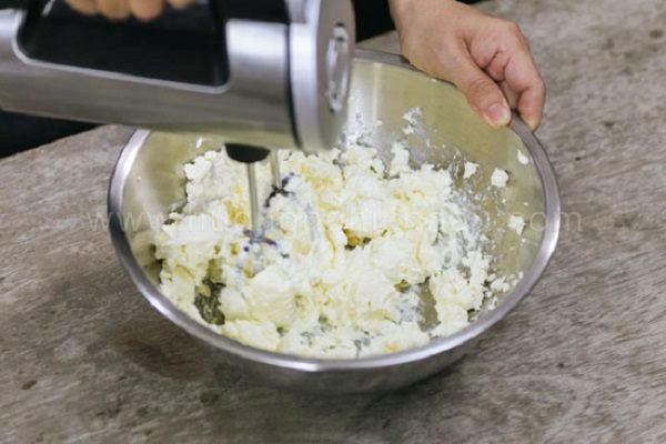 đánh ceam cheese mịn mượt