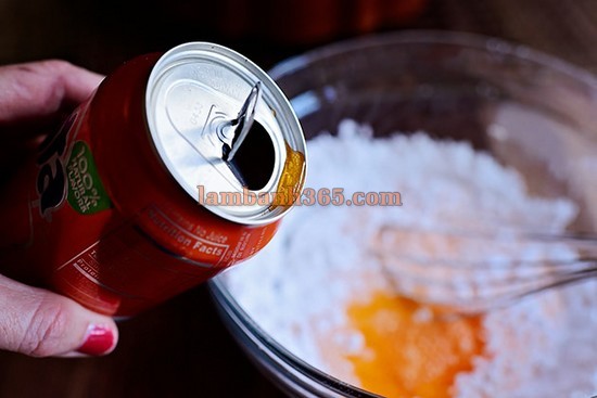 Độc đáo với bánh cam Fanta