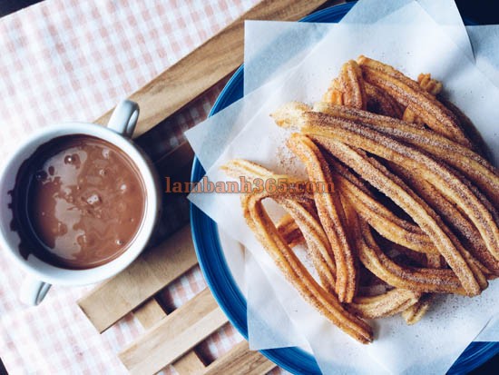 Cách làm bánh que vị chanh nhúng chocolate giòn tan