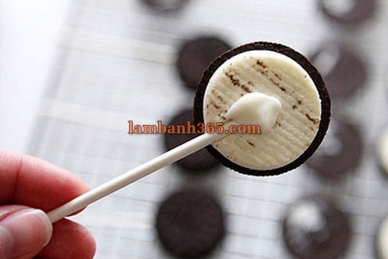 Học cách làm kẹo Oreo xinh xắn