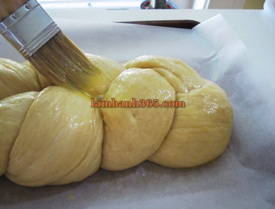 Học làm bánh mì Challah thơm mềm, hấp dẫn