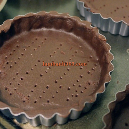 Học làm bánh tart chocolate dâu tây ngon ngất ngây