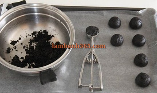 Cách làm chocolate truffle từ bánh oreo đơn giản mà cực ngon