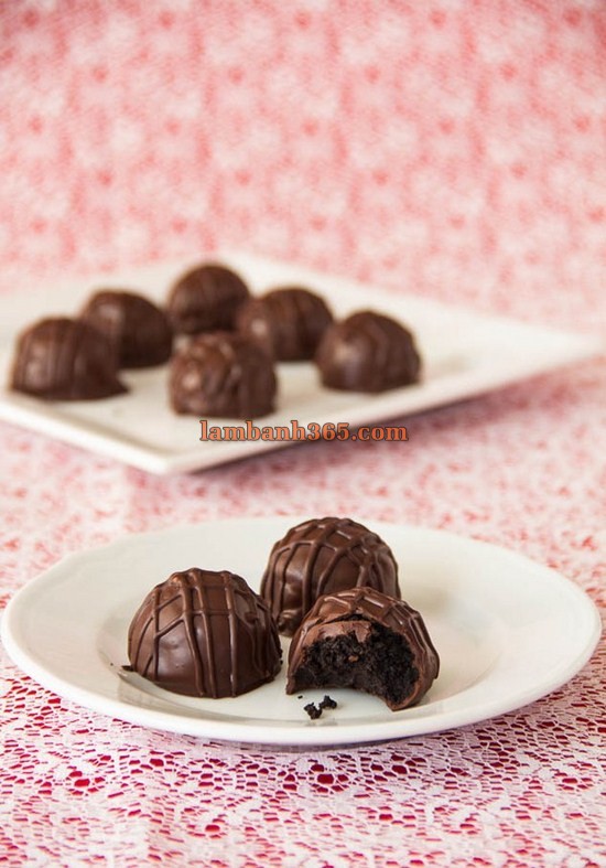 Cách làm chocolate truffle từ bánh oreo đơn giản mà cực ngon