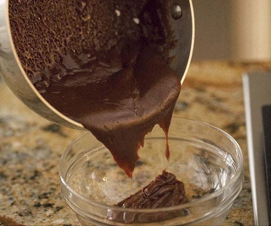 Học làm kẹo Brigadeiro cực đơn giản