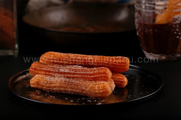 làm bánh churros thơm ngon