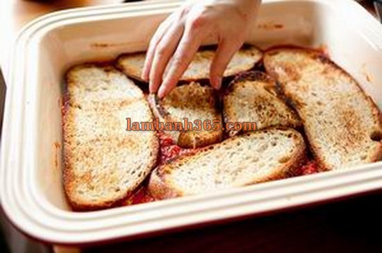 Làm bánh mì nướng “nhái” Lasagna độc đáo