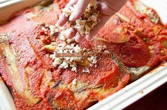 Làm bánh mì nướng “nhái” Lasagna độc đáo