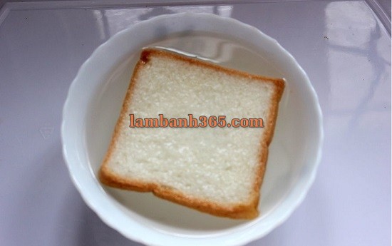 Cách làm bánh mì sandwich bọc khoai tây cay giòn