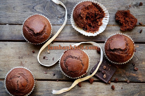 Cách làm bánh muffin chocolate cho người ăn chay