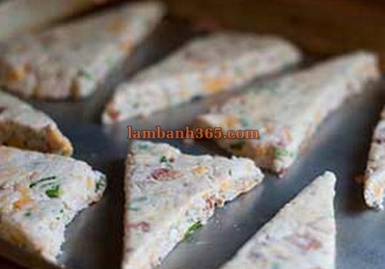 Làm bánh pizza “lai” cookies độc đáo