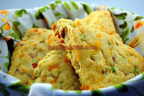 Làm bánh pizza “lai” cookies độc đáo