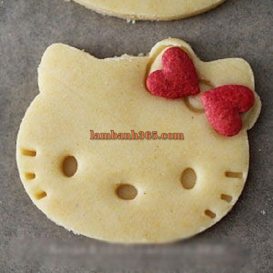 Làm bánh quy hình Hello Kitty cực dễ thương