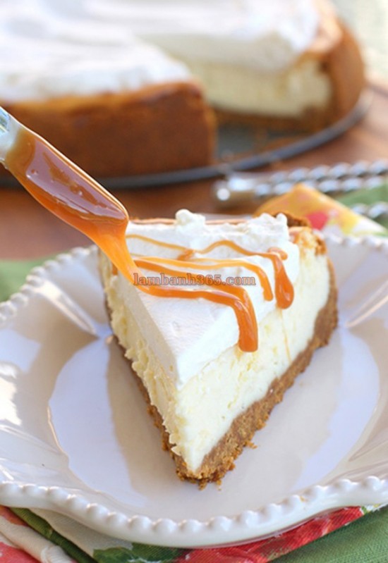 Cách làm Cheesecake nướng caramel ngon không thể chối từ