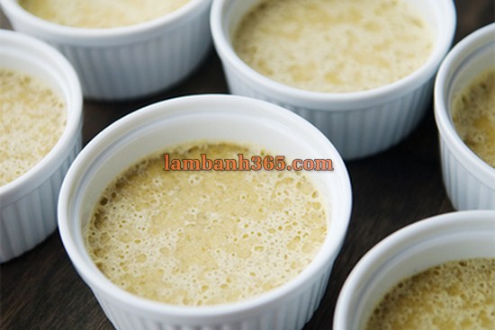 Làm Creme Brulee vị trà xanh ngon tuyệt cú mèo