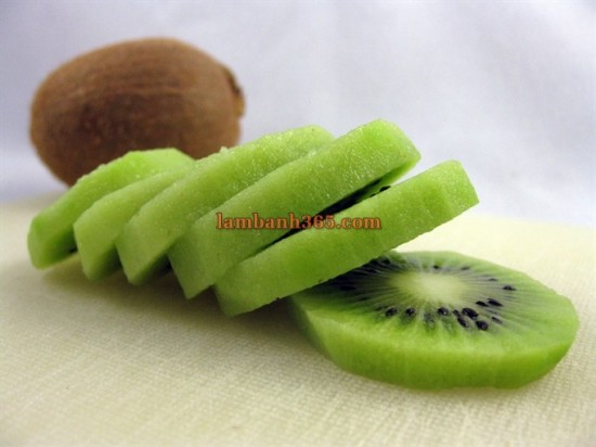 Làm kem kiwi mát lạnh tạm biệt những ngày hè oi nóng