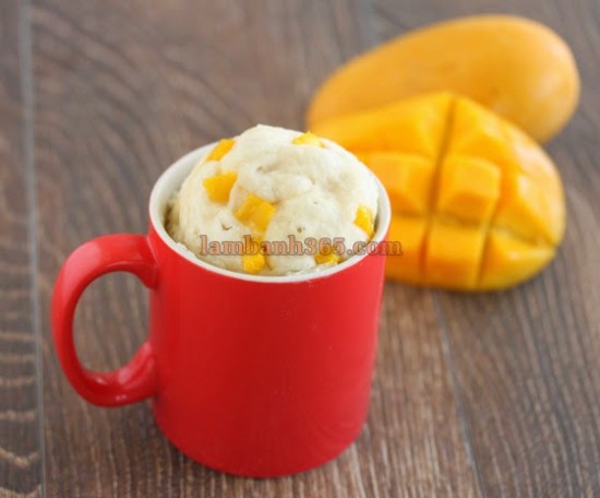 Làm Mug cake xoài dừa nhanh siêu tốc