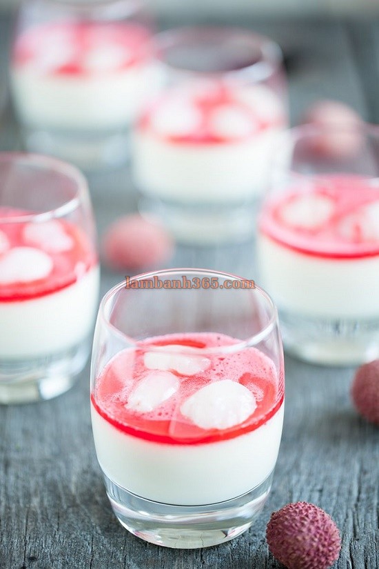 Cách làm Panna Cotta vải mềm mịn