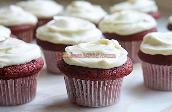 Red velvet cupcake hay chiếc bánh của tình yêu