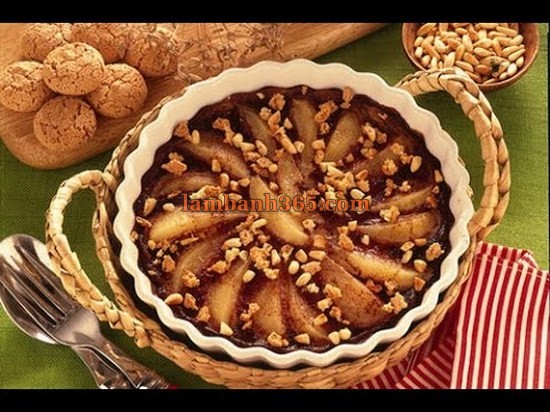 Trổ tài làm bánh Clafoutis lê quyến rũ