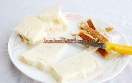 Trổ tài làm bánh mì chiên sốt bơ sữa lạ miệng